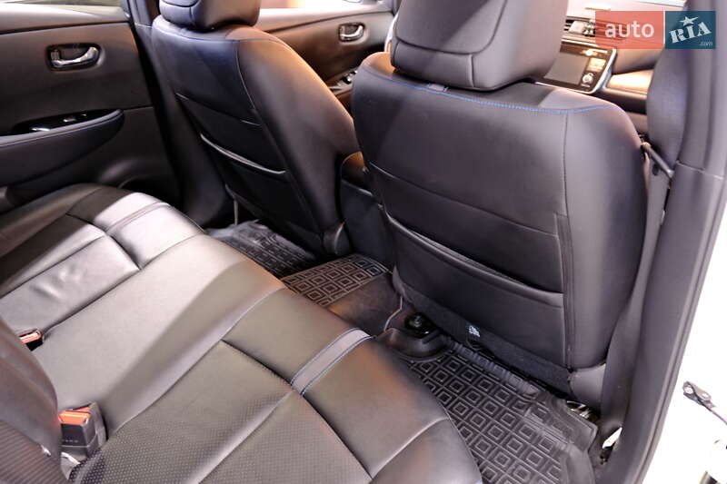 Хетчбек Nissan Leaf 2019 в Одесі