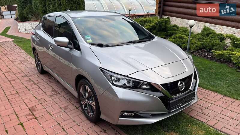 Хетчбек Nissan Leaf 2021 в Києві фото 2 Хетчбек Nissan Leaf 2021 в Києві