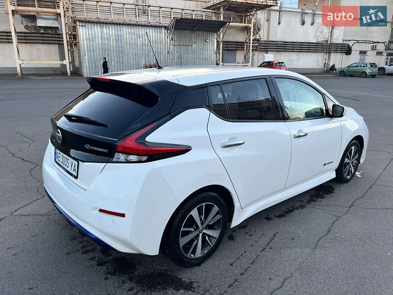 Хетчбек Nissan Leaf 2018 в Кривому Розі фото 6 Хетчбек Nissan Leaf 2018 в Кривому Розі