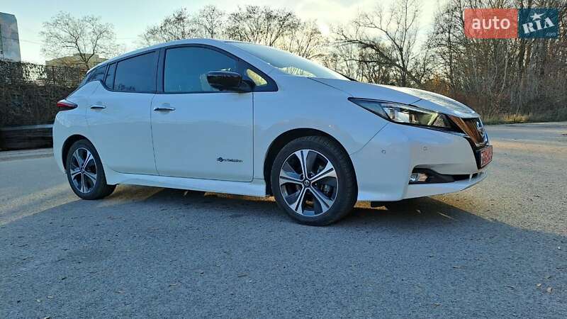 Хетчбек Nissan Leaf 2018 в Дніпрі фото 8 Хетчбек Nissan Leaf 2018 в Дніпрі