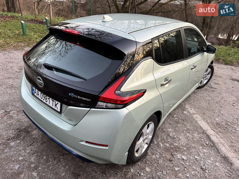 Хэтчбек Nissan Leaf 2018 в Киеве фото 10 Хэтчбек Nissan Leaf 2018 в Киеве