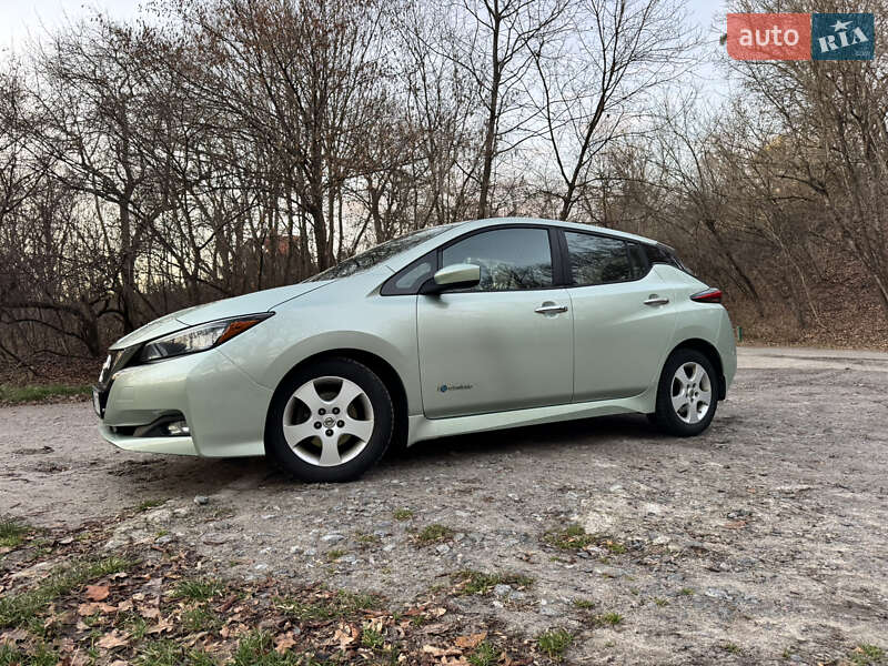 Хэтчбек Nissan Leaf 2018 в Киеве фото 8 Хэтчбек Nissan Leaf 2018 в Киеве