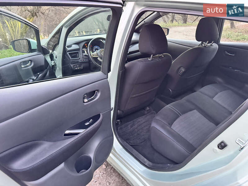 Хэтчбек Nissan Leaf 2018 в Киеве фото 26 Хэтчбек Nissan Leaf 2018 в Киеве