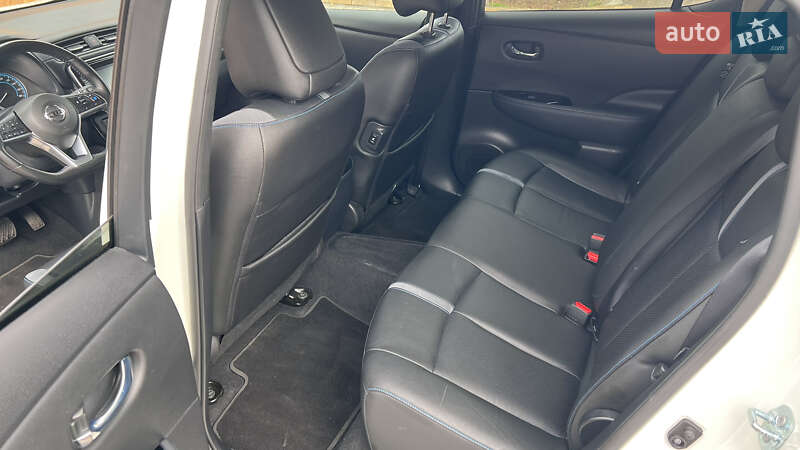 Хетчбек Nissan Leaf 2018 в Дніпрі фото 16 Хетчбек Nissan Leaf 2018 в Дніпрі