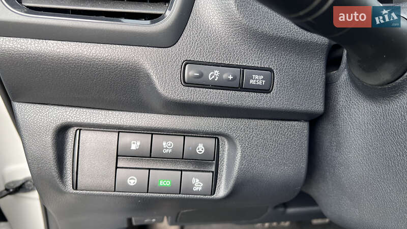 Хетчбек Nissan Leaf 2018 в Дніпрі фото 20 Хетчбек Nissan Leaf 2018 в Дніпрі