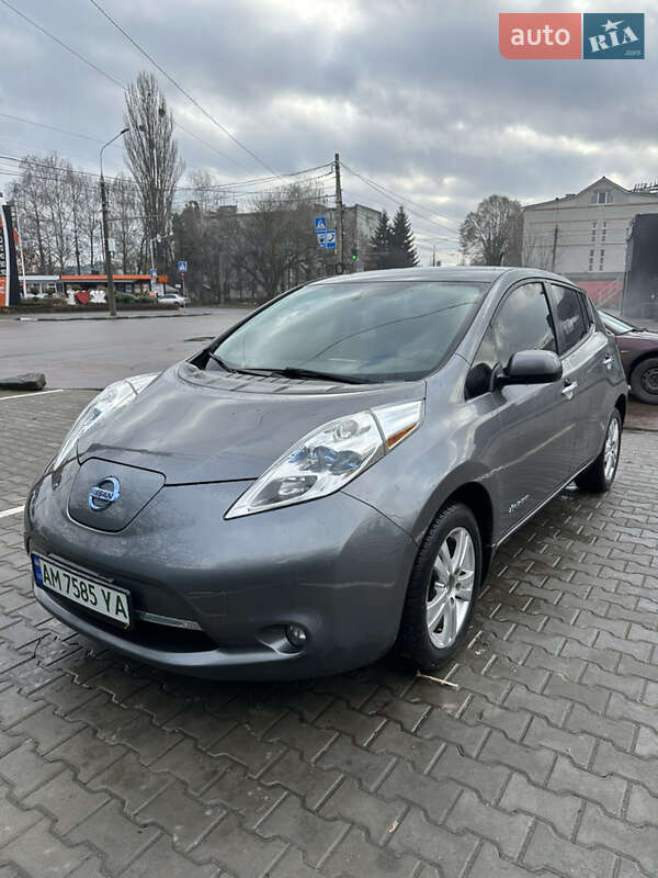 Хэтчбек Nissan Leaf 2013 в Житомире