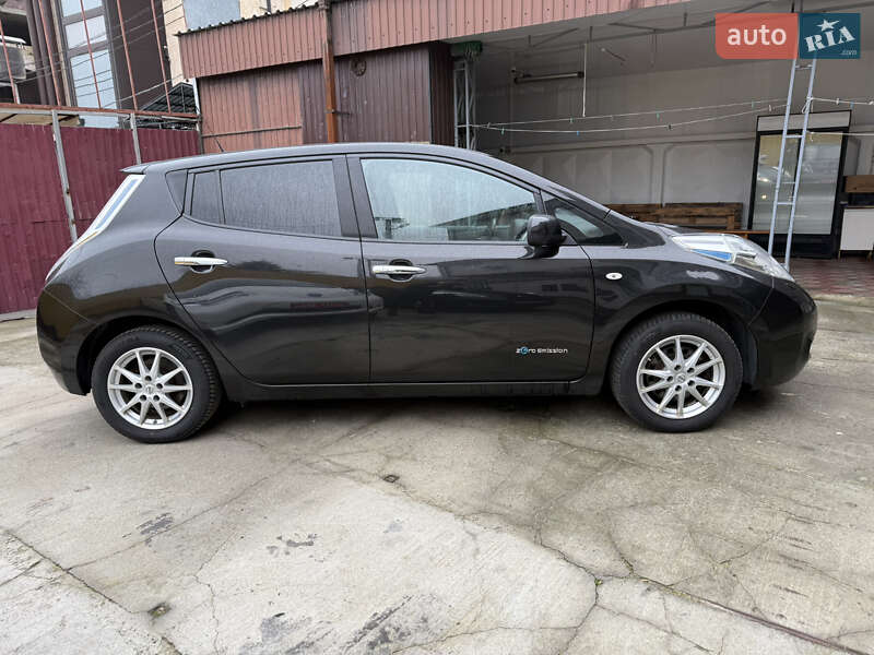 Хэтчбек Nissan Leaf 2016 в Умани фото 56 Хэтчбек Nissan Leaf 2016 в Умани