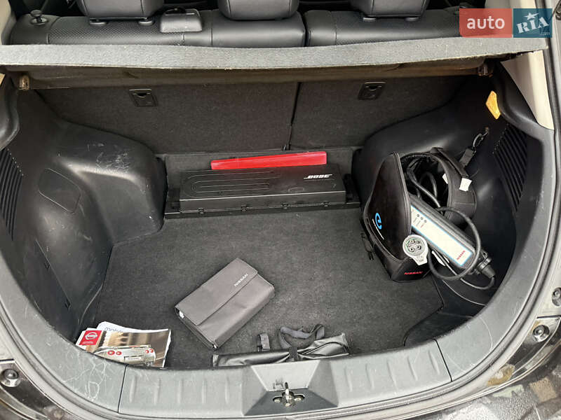 Хэтчбек Nissan Leaf 2016 в Умани фото 105 Хэтчбек Nissan Leaf 2016 в Умани