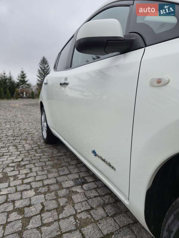 Хетчбек Nissan Leaf 2015 в Золочеві фото 19 Хетчбек Nissan Leaf 2015 в Золочеві