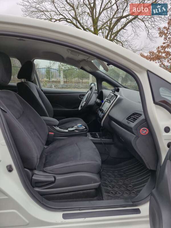 Хетчбек Nissan Leaf 2015 в Золочеві фото 22 Хетчбек Nissan Leaf 2015 в Золочеві