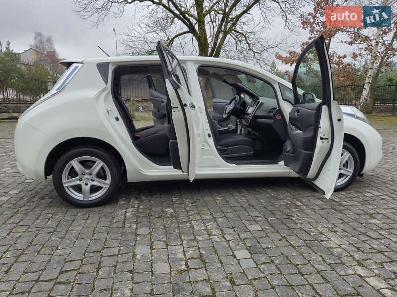 Хетчбек Nissan Leaf 2015 в Золочеві фото 27 Хетчбек Nissan Leaf 2015 в Золочеві