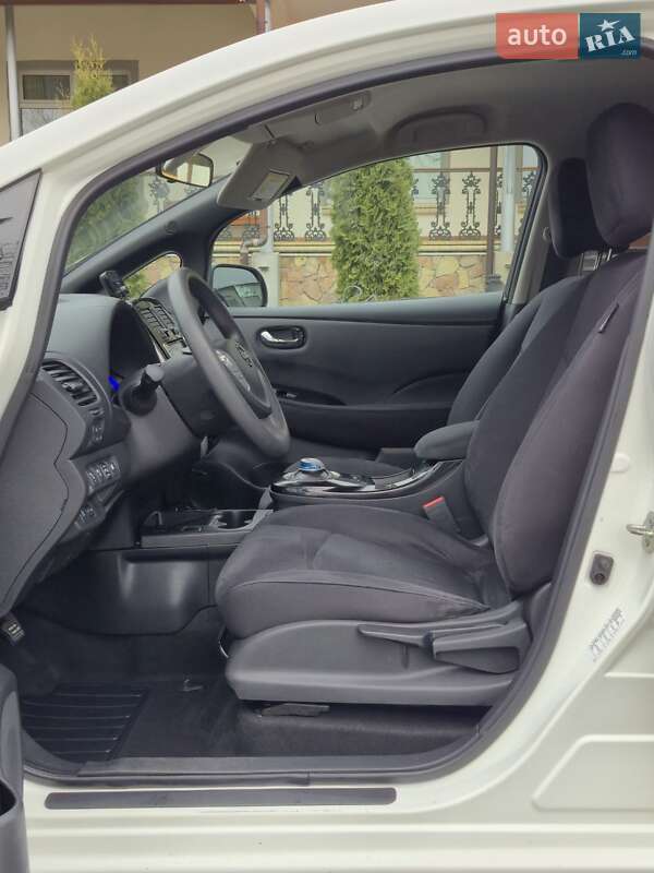 Хетчбек Nissan Leaf 2015 в Золочеві фото 35 Хетчбек Nissan Leaf 2015 в Золочеві