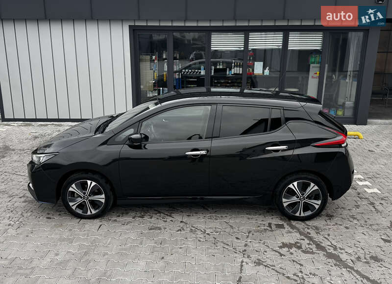 Хэтчбек Nissan Leaf 2021 в Владимире