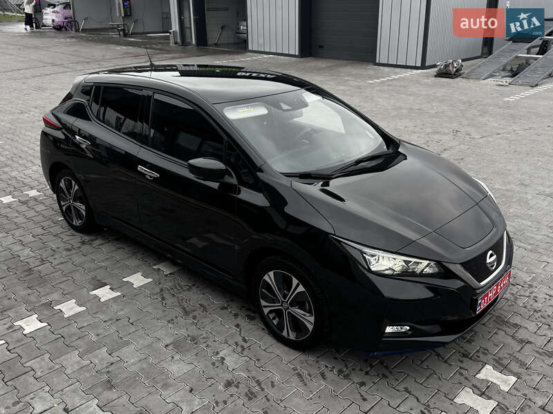 Хэтчбек Nissan Leaf 2021 в Владимире