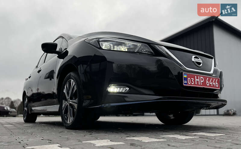 Хэтчбек Nissan Leaf 2021 в Владимире