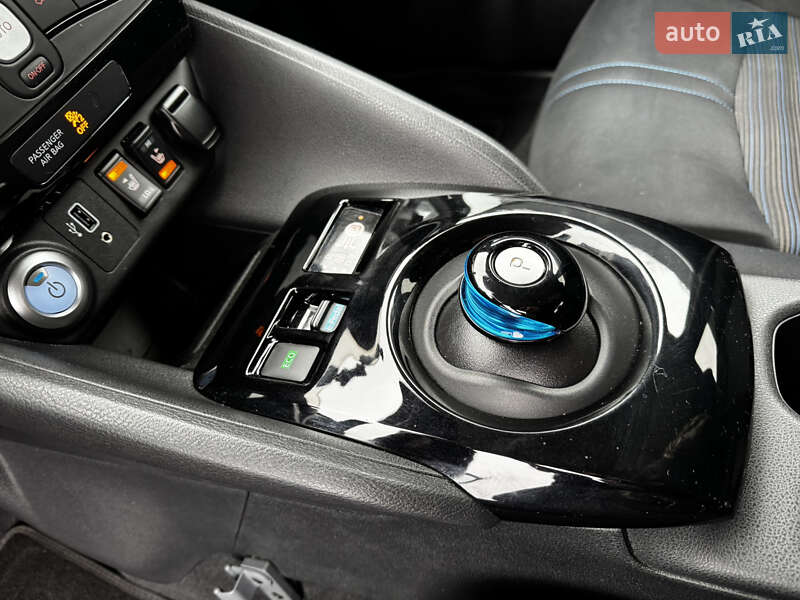 Хэтчбек Nissan Leaf 2021 в Владимире