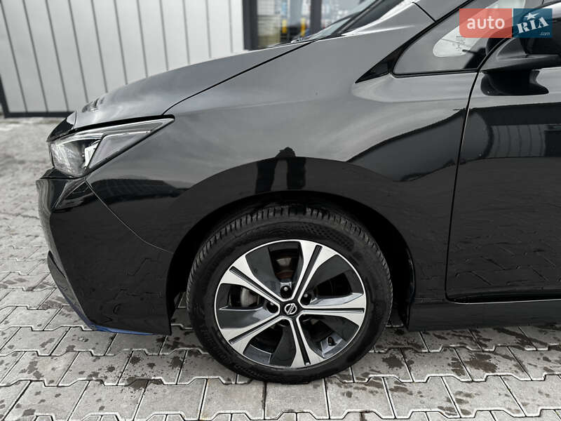 Хэтчбек Nissan Leaf 2021 в Владимире