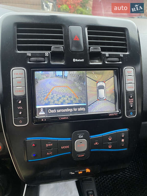 Хэтчбек Nissan Leaf 2014 в Хмельницком