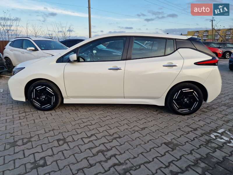 Хетчбек Nissan Leaf 2022 в Вінниці