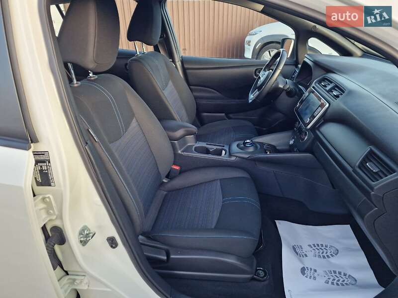 Хетчбек Nissan Leaf 2022 в Вінниці