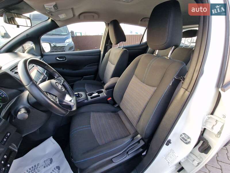 Хетчбек Nissan Leaf 2022 в Вінниці