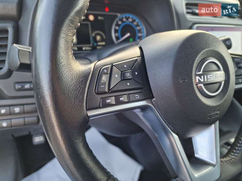 Хетчбек Nissan Leaf 2022 в Вінниці