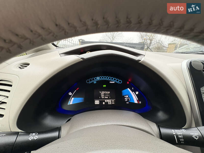 Хэтчбек Nissan Leaf 2012 в Луцке