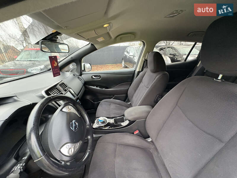 Хэтчбек Nissan Leaf 2013 в Луцке