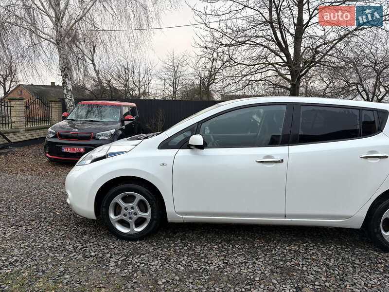 Хэтчбек Nissan Leaf 2013 в Луцке