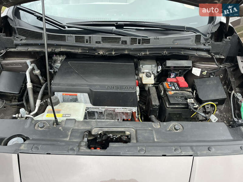 Хэтчбек Nissan Leaf 2021 в Бродах