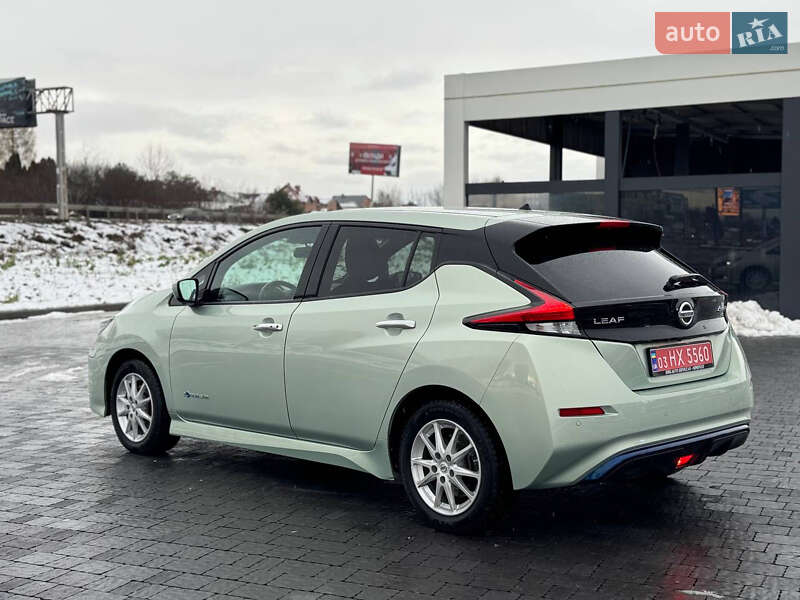 Хэтчбек Nissan Leaf 2018 в Львове