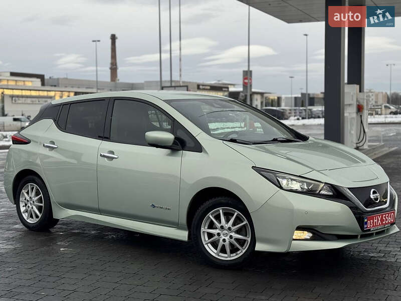 Хэтчбек Nissan Leaf 2018 в Львове