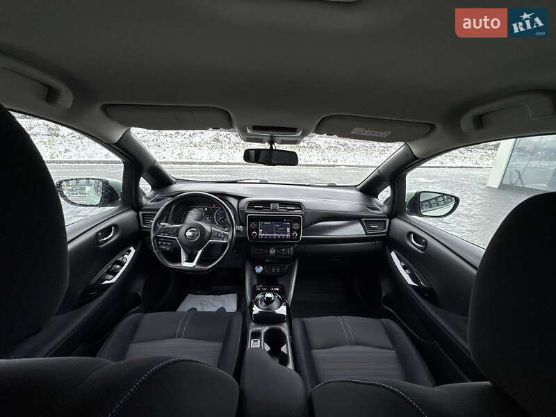 Хэтчбек Nissan Leaf 2018 в Львове