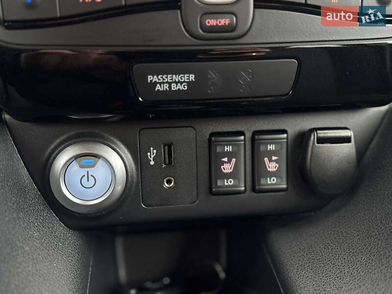 Хэтчбек Nissan Leaf 2018 в Львове