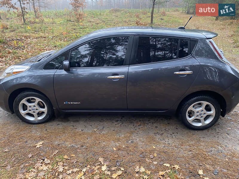 Хетчбек Nissan Leaf 2013 в Славуті