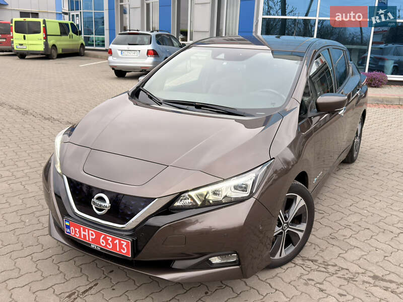 Хэтчбек Nissan Leaf 2018 в Ковеле