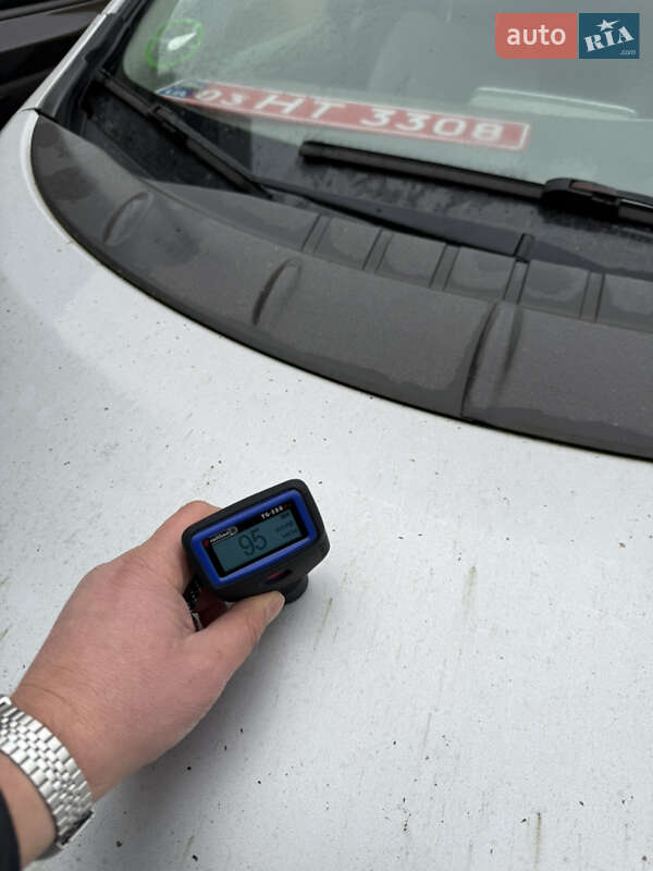 Хэтчбек Nissan Leaf 2012 в Умани