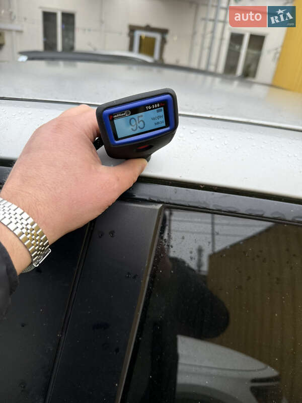 Хэтчбек Nissan Leaf 2012 в Умани