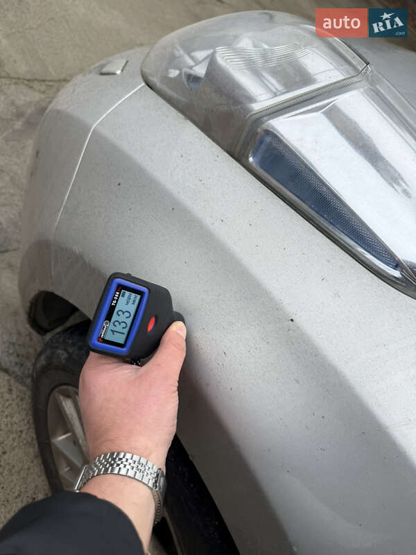 Хэтчбек Nissan Leaf 2012 в Умани