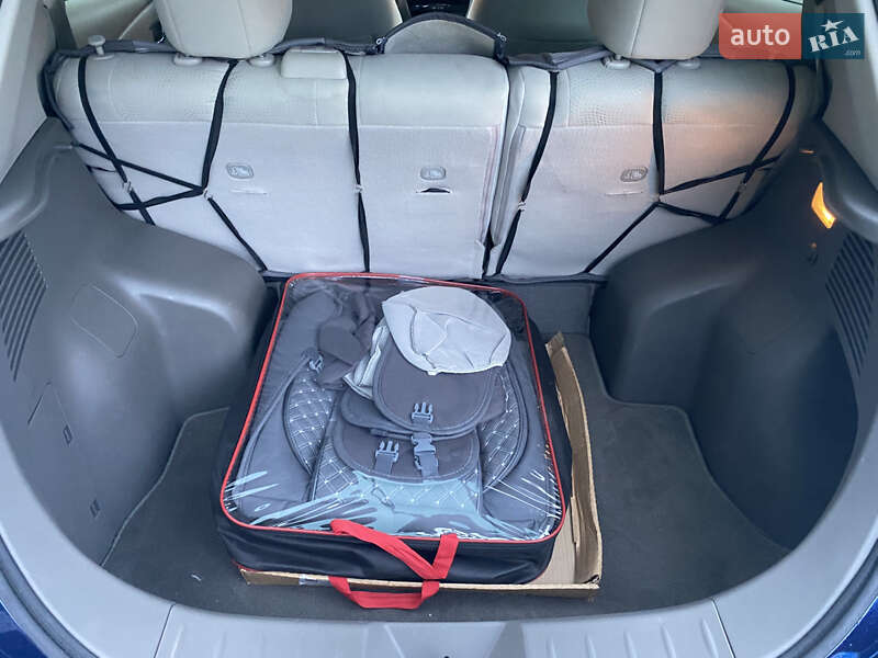 Хэтчбек Nissan Leaf 2015 в Кицмани