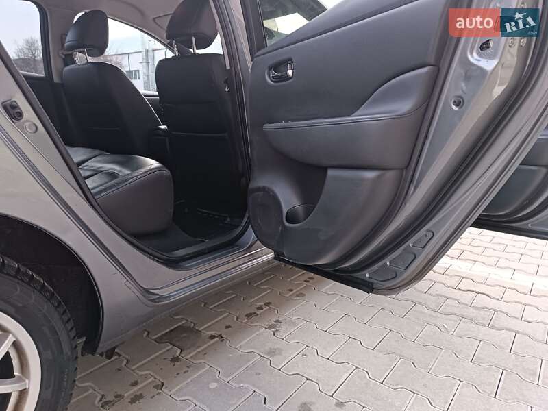 Хетчбек Nissan Leaf 2014 в Тернополі