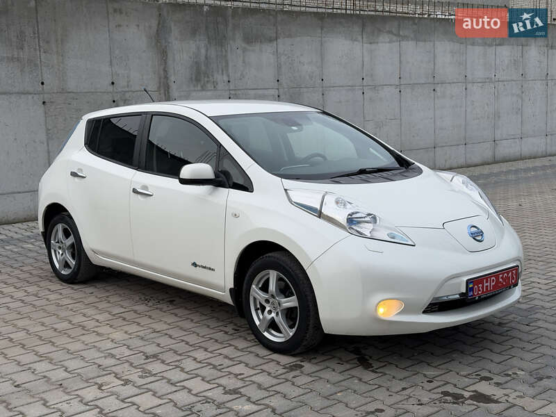 Хэтчбек Nissan Leaf 2013 в Тернополе