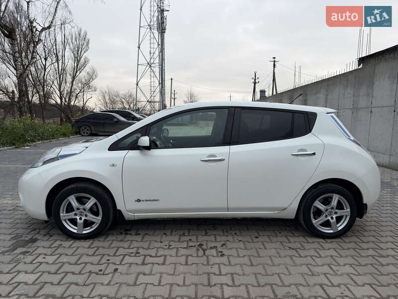 Хэтчбек Nissan Leaf 2013 в Тернополе