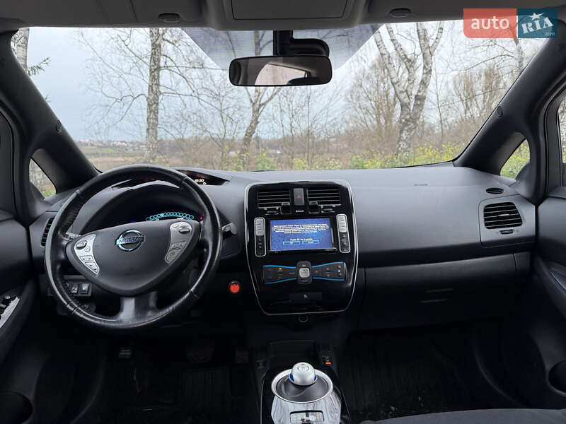 Хэтчбек Nissan Leaf 2013 в Тернополе