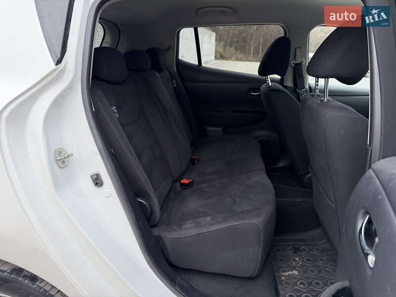 Хэтчбек Nissan Leaf 2013 в Тернополе