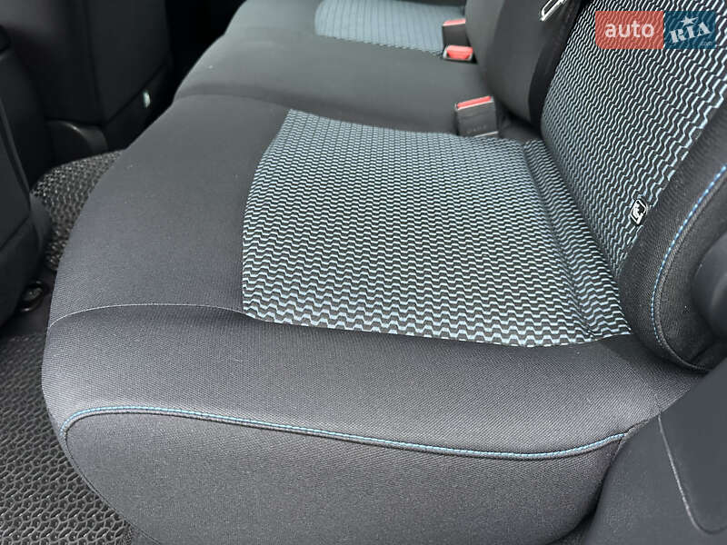 Хэтчбек Nissan Leaf 2018 в Киеве