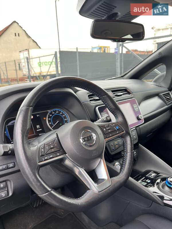 Хэтчбек Nissan Leaf 2019 в Хусте