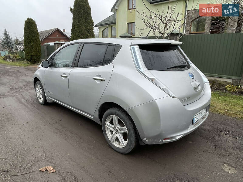 Хэтчбек Nissan Leaf 2014 в Львове