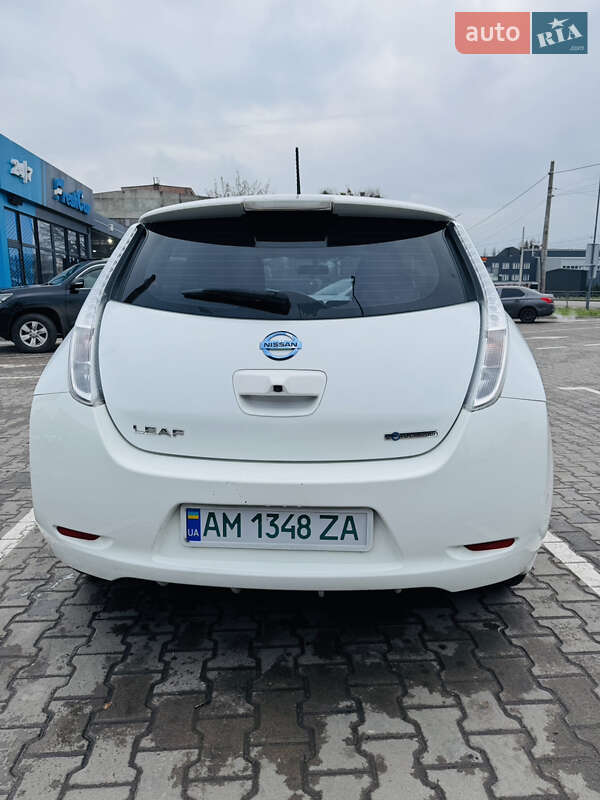 Хэтчбек Nissan Leaf 2015 в Житомире фото 4 Хэтчбек Nissan Leaf 2015 в Житомире