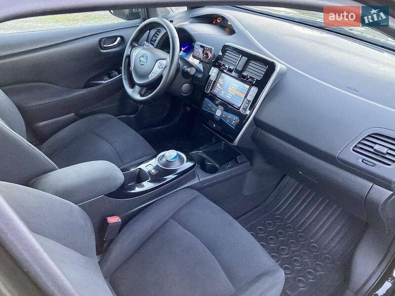 Хэтчбек Nissan Leaf 2014 в Тернополе